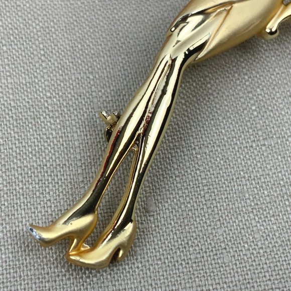 Vintage 1980s Lady Remington Signed AJC Brooch - Picture 7 of 16